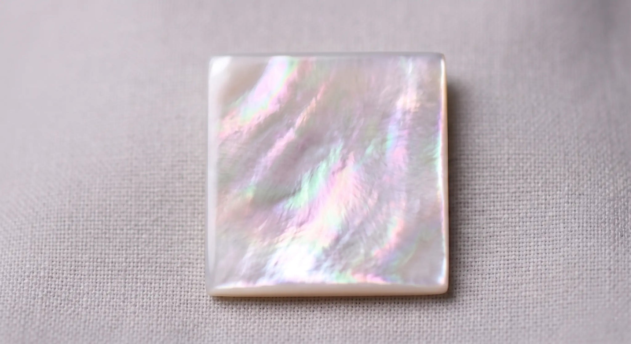 Pure White Mother of Pearl JEWELRY SQUARE 30X30 MM THICKNESS 2.00 MM | 9003 AUBI 30 2,00 F